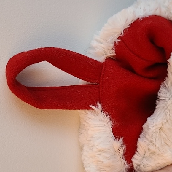 "C" Monogramed xmas stocking. White faux fur cuff & lined w/red wool felt. - Picture 4 of 5